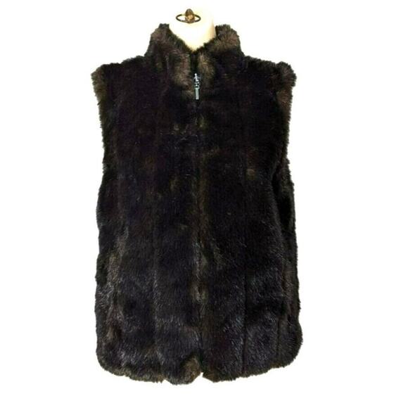 Faux Fur Vest Women Medium Classic Minimalist Warm Outdoor Gorpcore Soft Casual - Picture 1 of 5